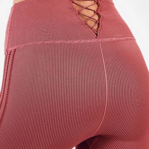 Brand new women’s Fabletics leggings!! - Picture 5 of 5
